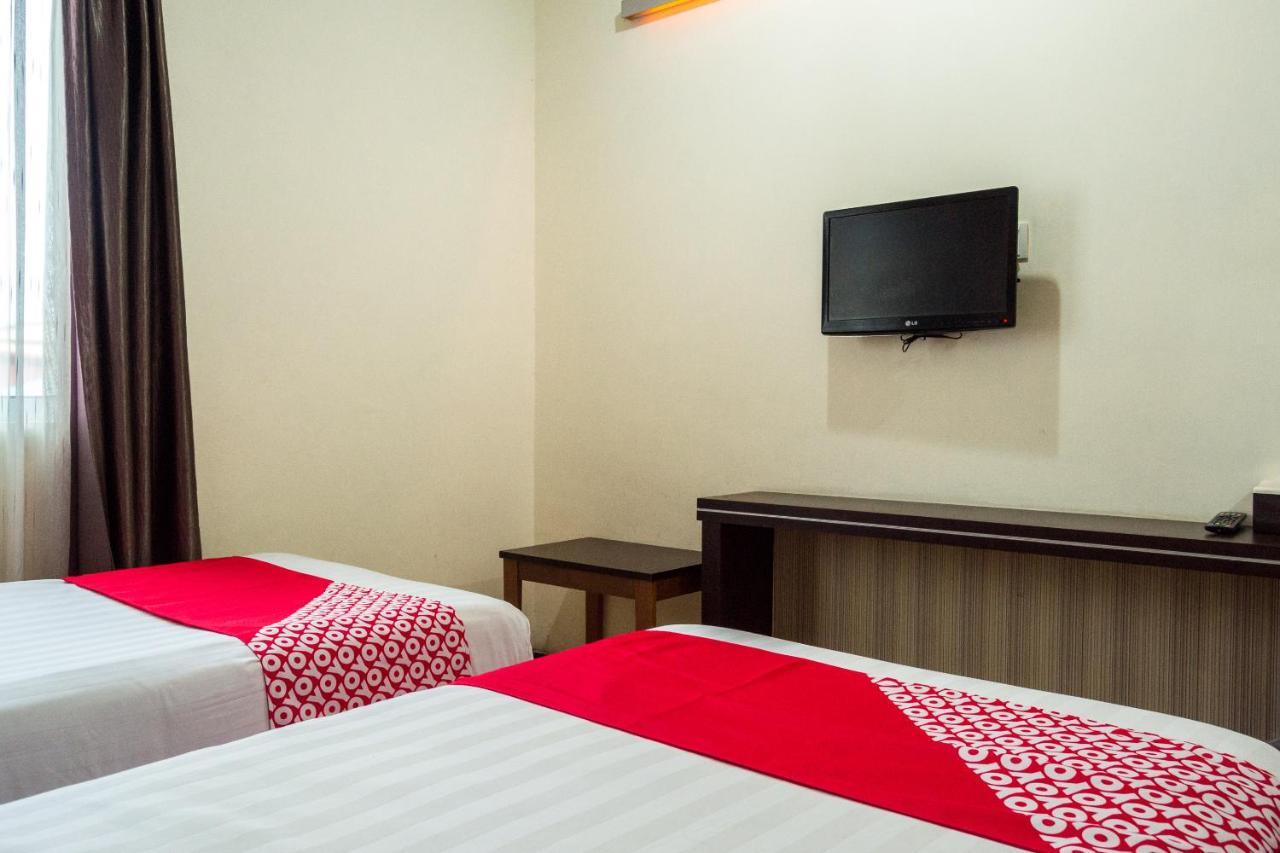 OYO 625 Hotel Golden Gate Batam Exterior foto