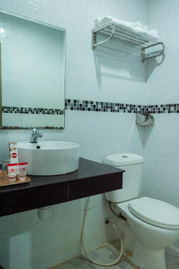 OYO 625 Hotel Golden Gate Batam Exterior foto
