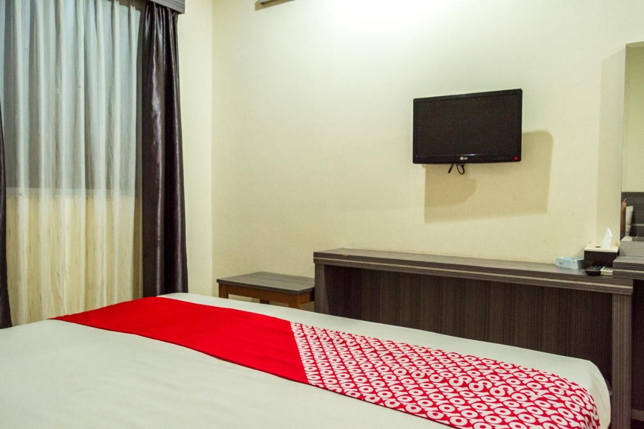 OYO 625 Hotel Golden Gate Batam Exterior foto