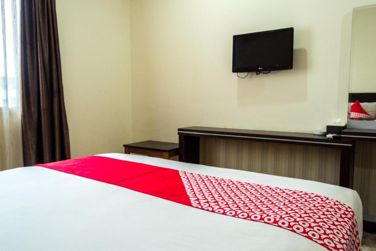 OYO 625 Hotel Golden Gate Batam Exterior foto