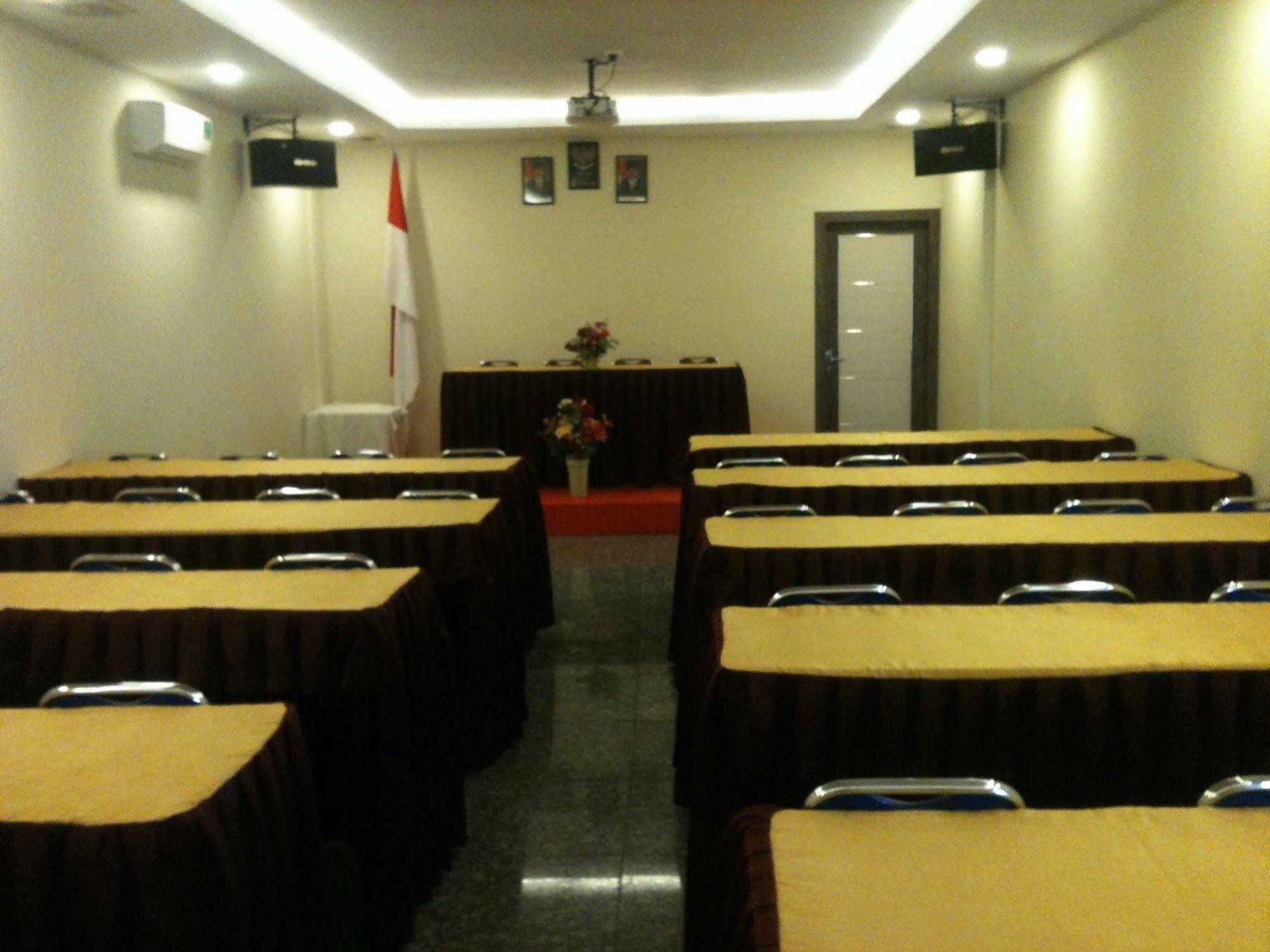 OYO 625 Hotel Golden Gate Batam Exterior foto